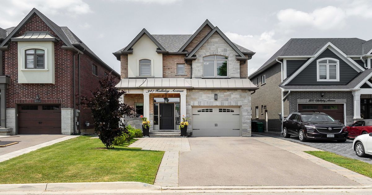 947 Halliday Avenue Mississauga