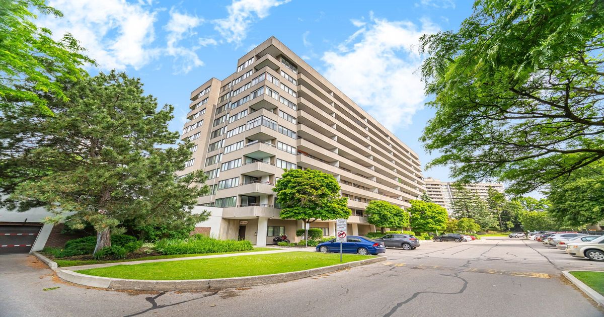 1320 Mississauga valley Boulevard Mississauga