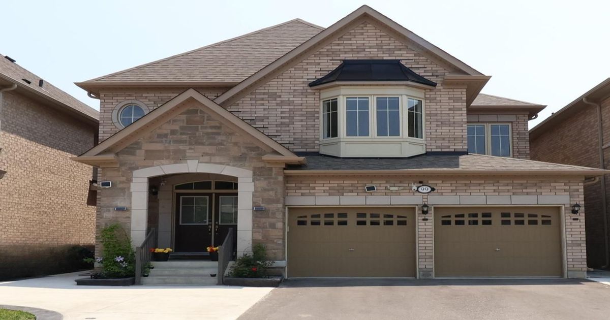 99 Benhurst Crescent Brampton