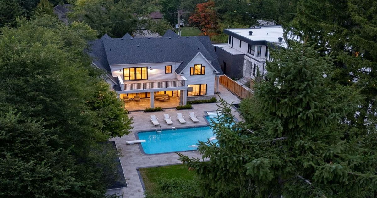 24 Belvedere Drive Oakville
