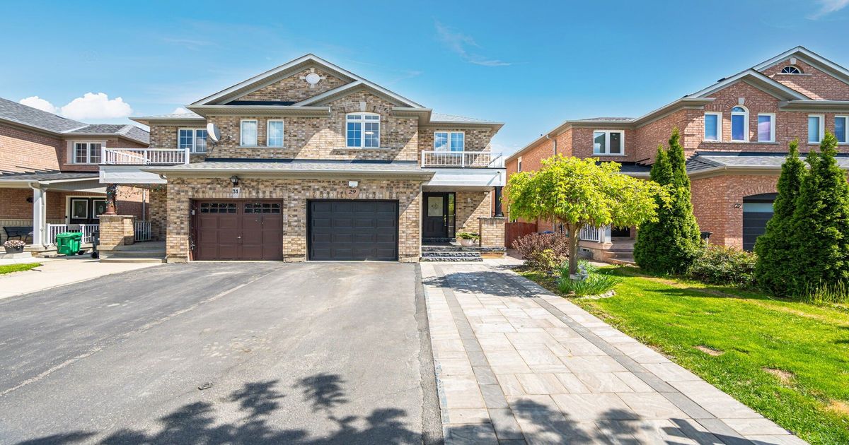 29 Skylar Circle Brampton
