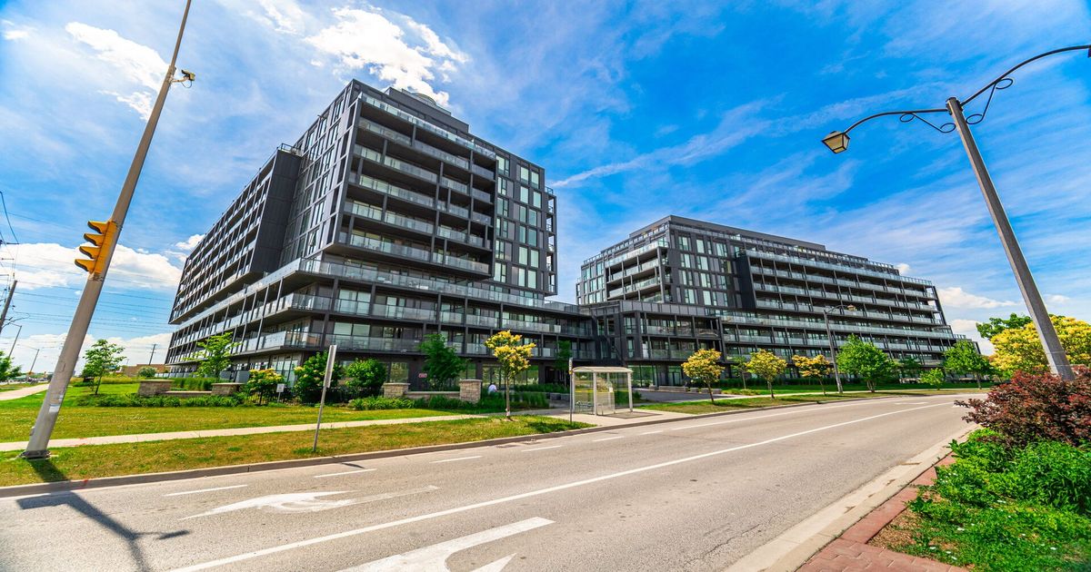 3200 DAKOTA COMMON N/A Burlington