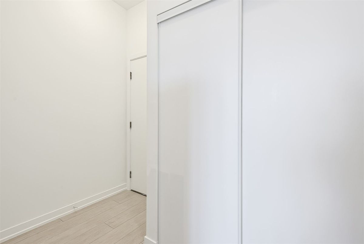 img-gallery