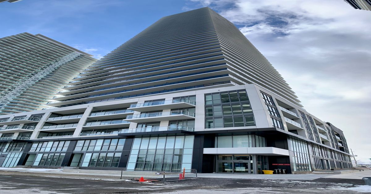 70 ANNIE CRAIG Drive Toronto