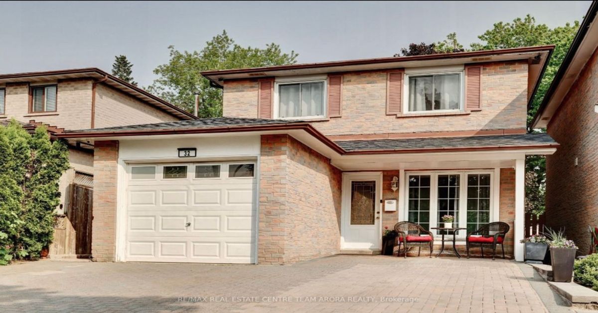 32 Barrington Crescent Brampton