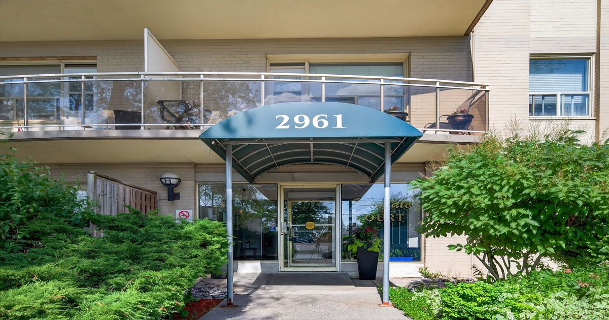 2961 Dufferin Street Toronto