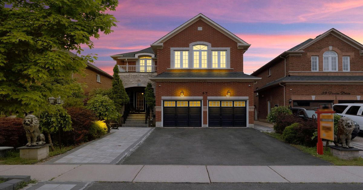 37 Denim Drive Brampton