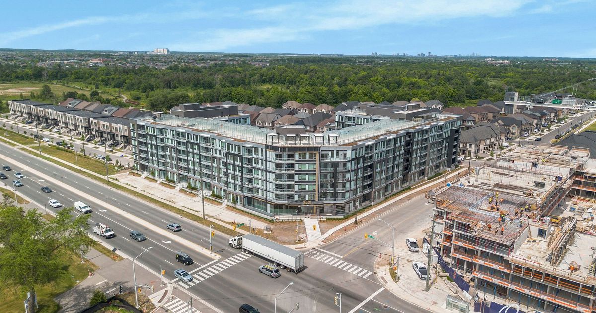 2501 Saw Whet Boulevard Oakville