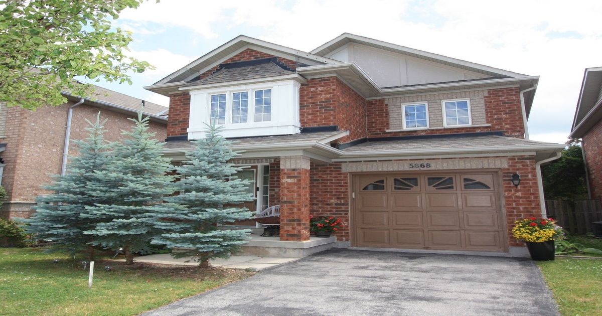 5868 Blue Spruce Avenue Burlington