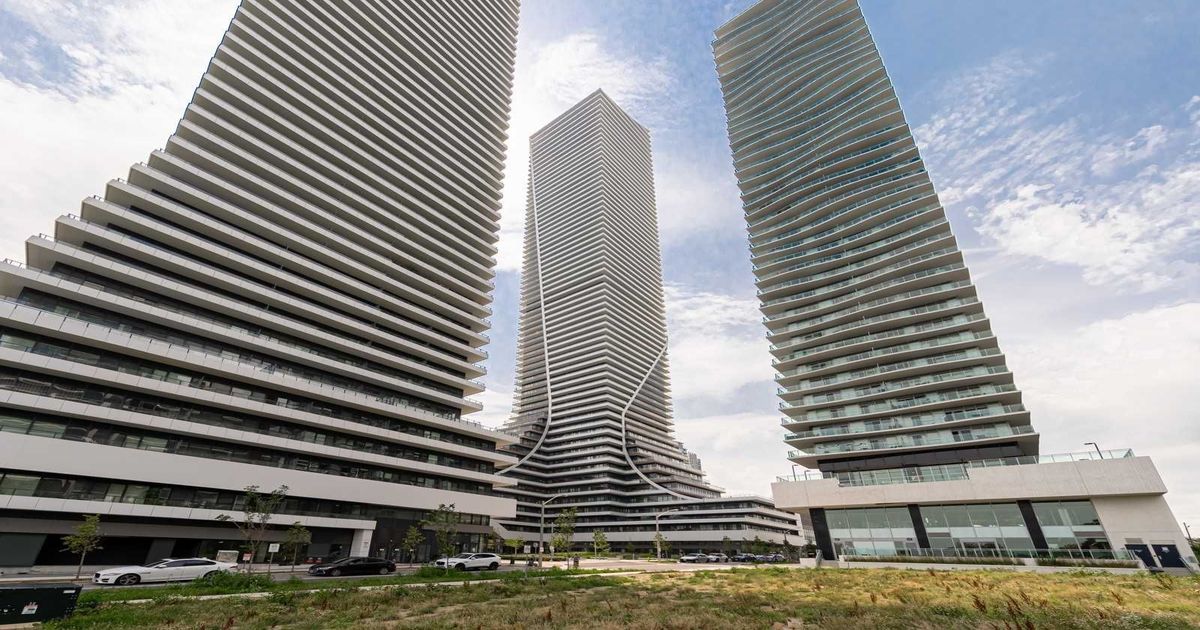 30 shore breeze Drive Toronto