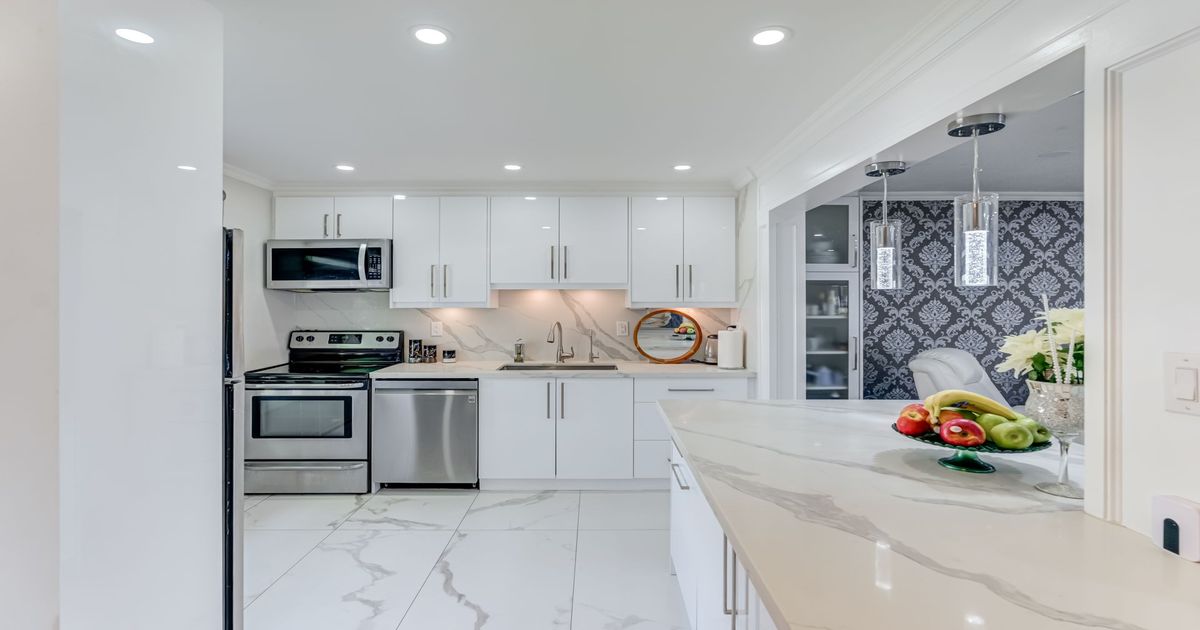 6540 Falconer Drive E Mississauga