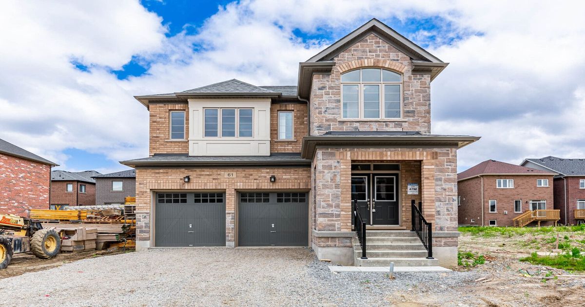61 Tweedhill Avenue Caledon