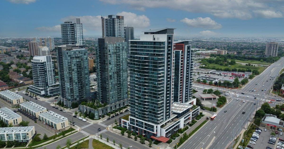 75 Eglinton Avenue W Mississauga