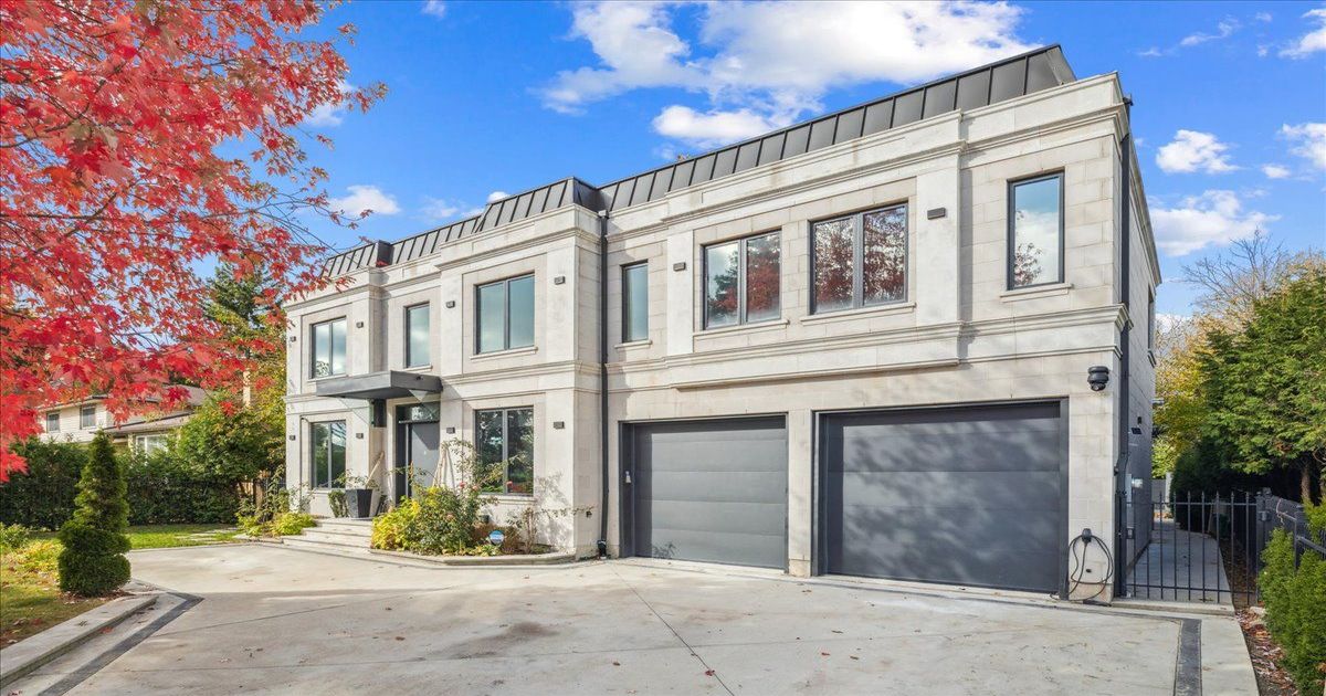 1453 Seagram Avenue Oakville