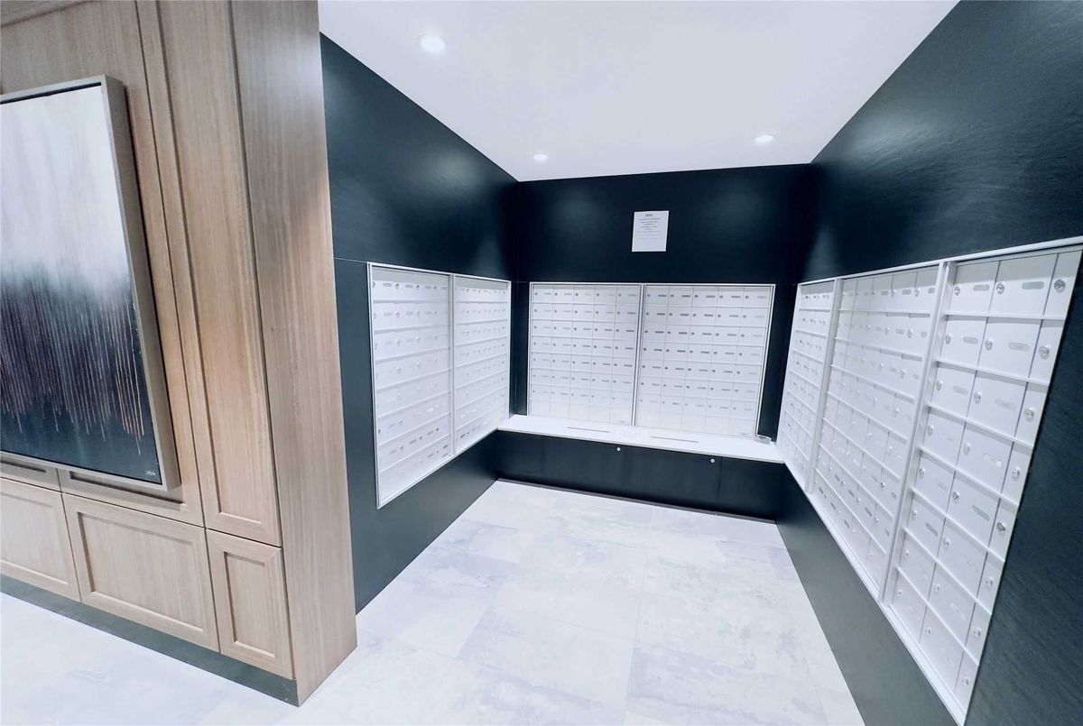 251 Manitoba Street Toronto 251 Manitoba Street Toronto