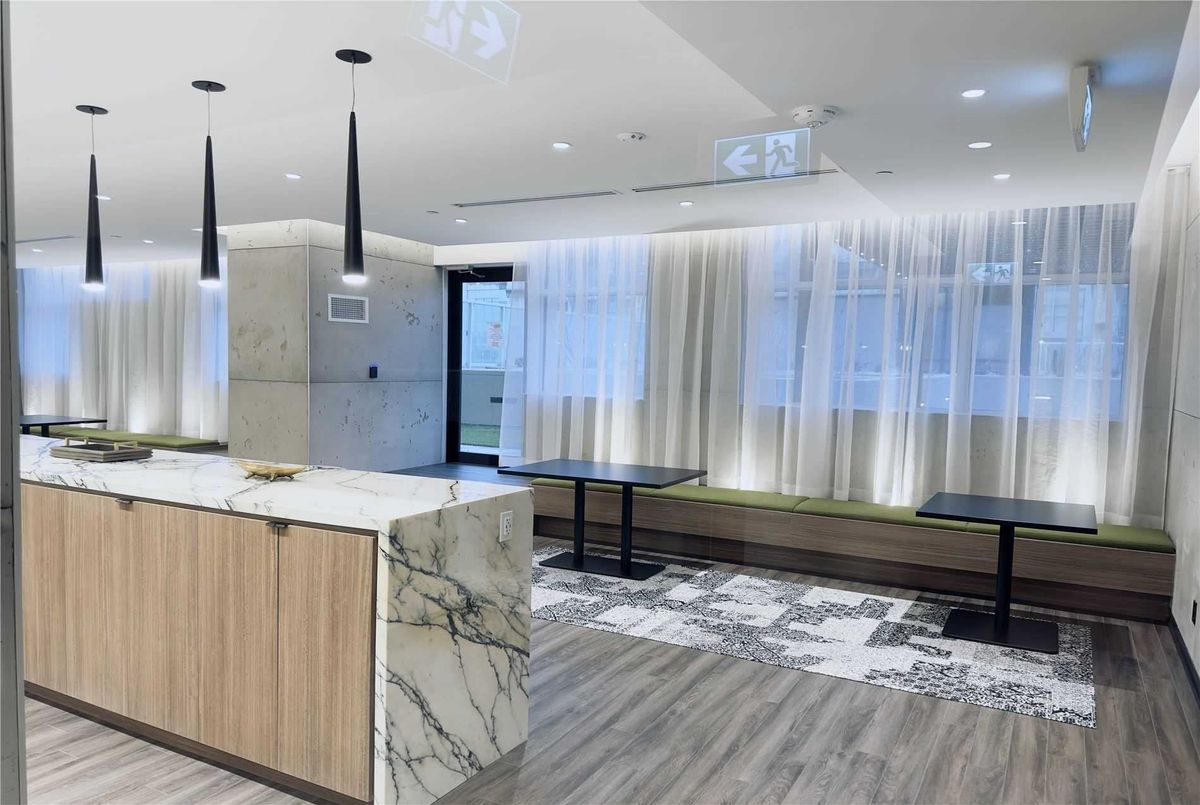 251 Manitoba Street Toronto 251 Manitoba Street Toronto