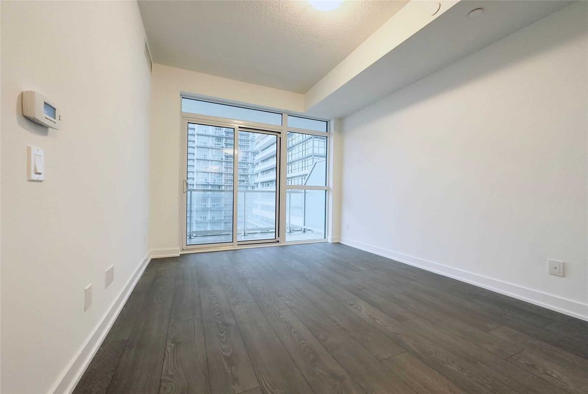 251 Manitoba Street Toronto 251 Manitoba Street Toronto