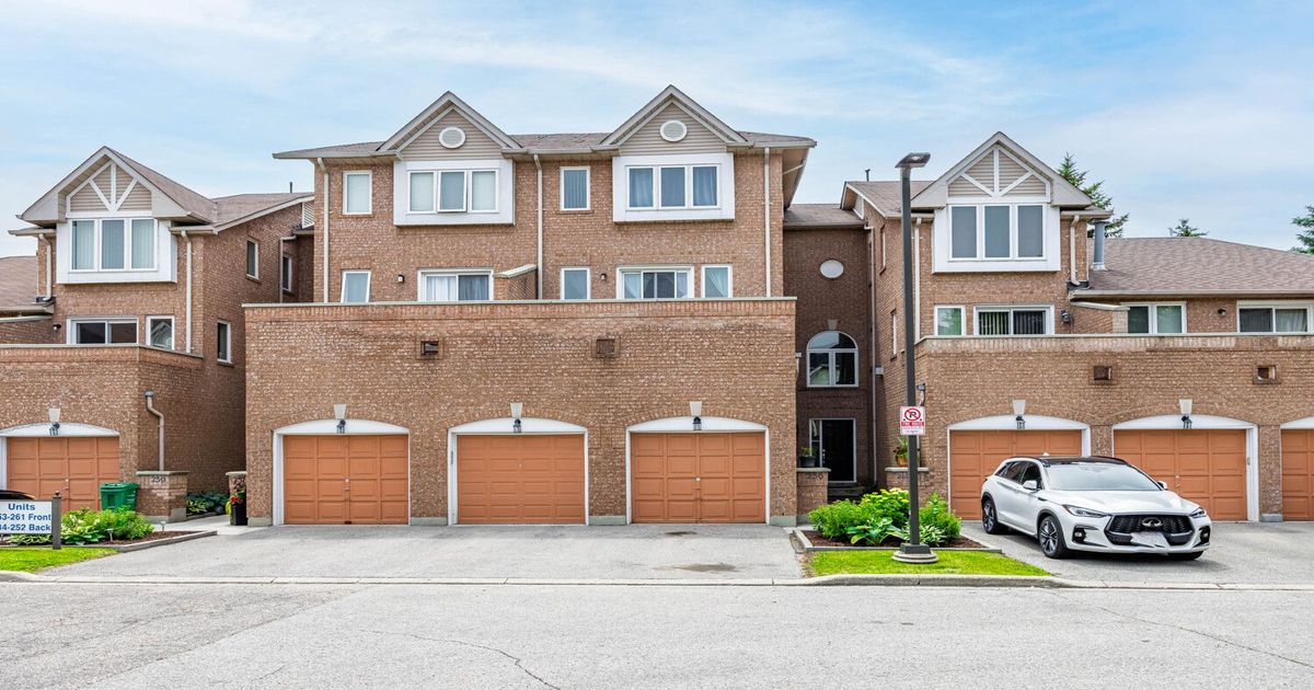 60 Barondale Drive Mississauga