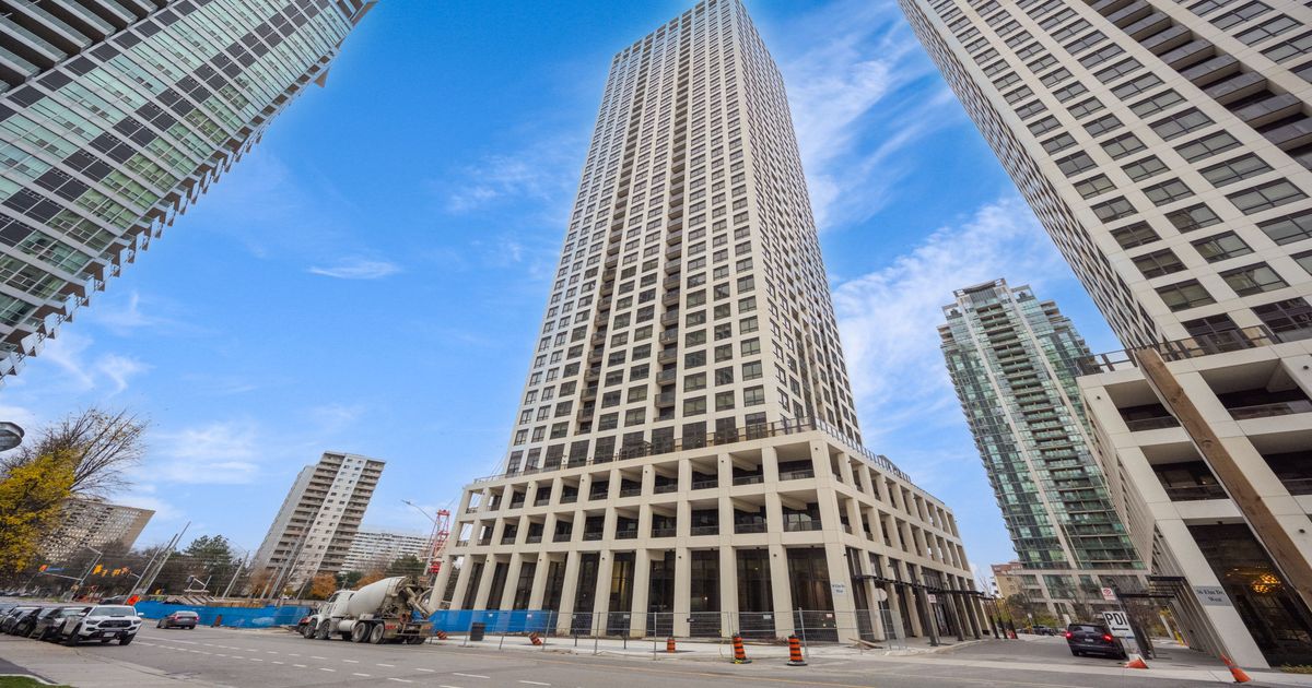 30 Elm Drive Mississauga