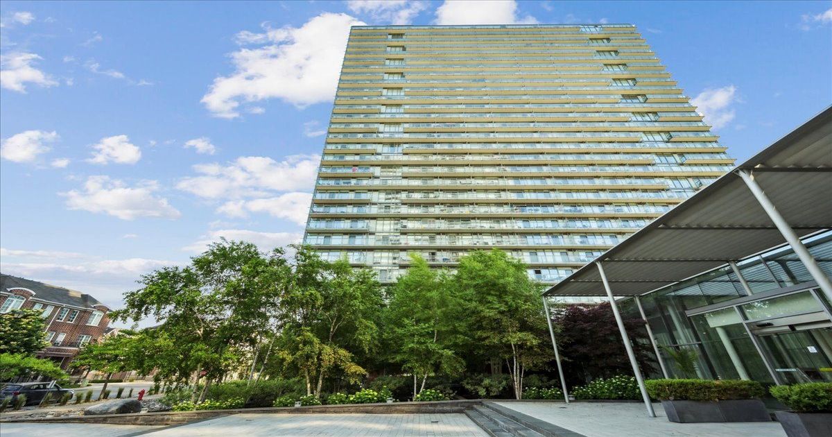 103 The Queensway N/A Toronto