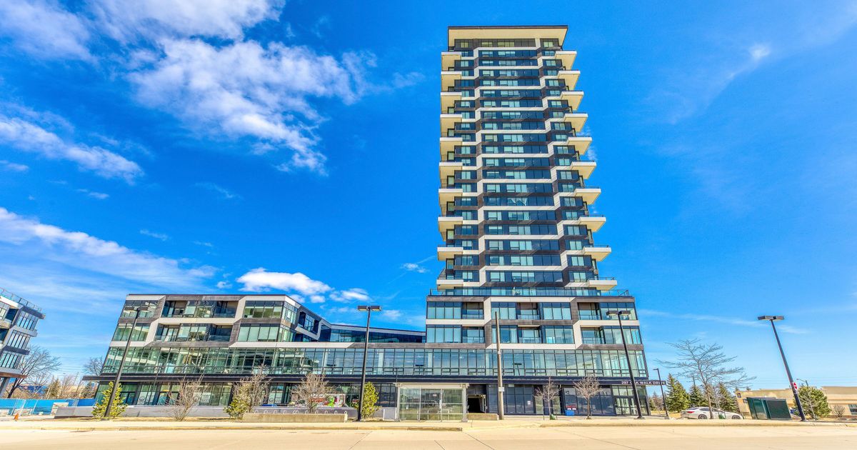 297 Oak Walk Drive Oakville