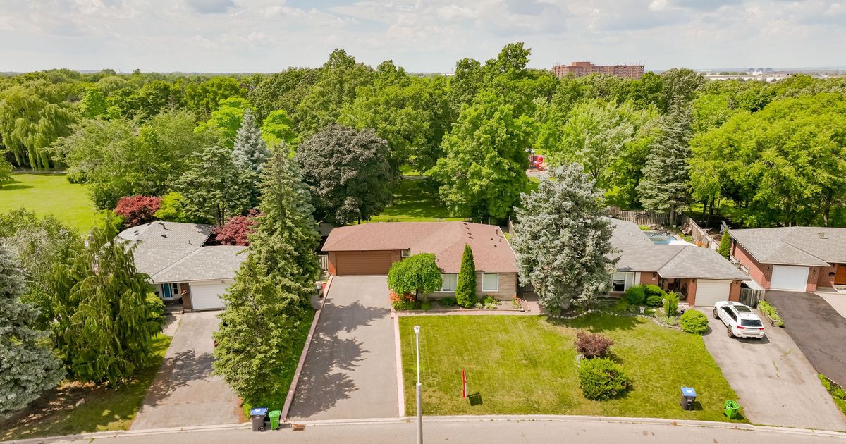 29 Devonshire Drive Brampton