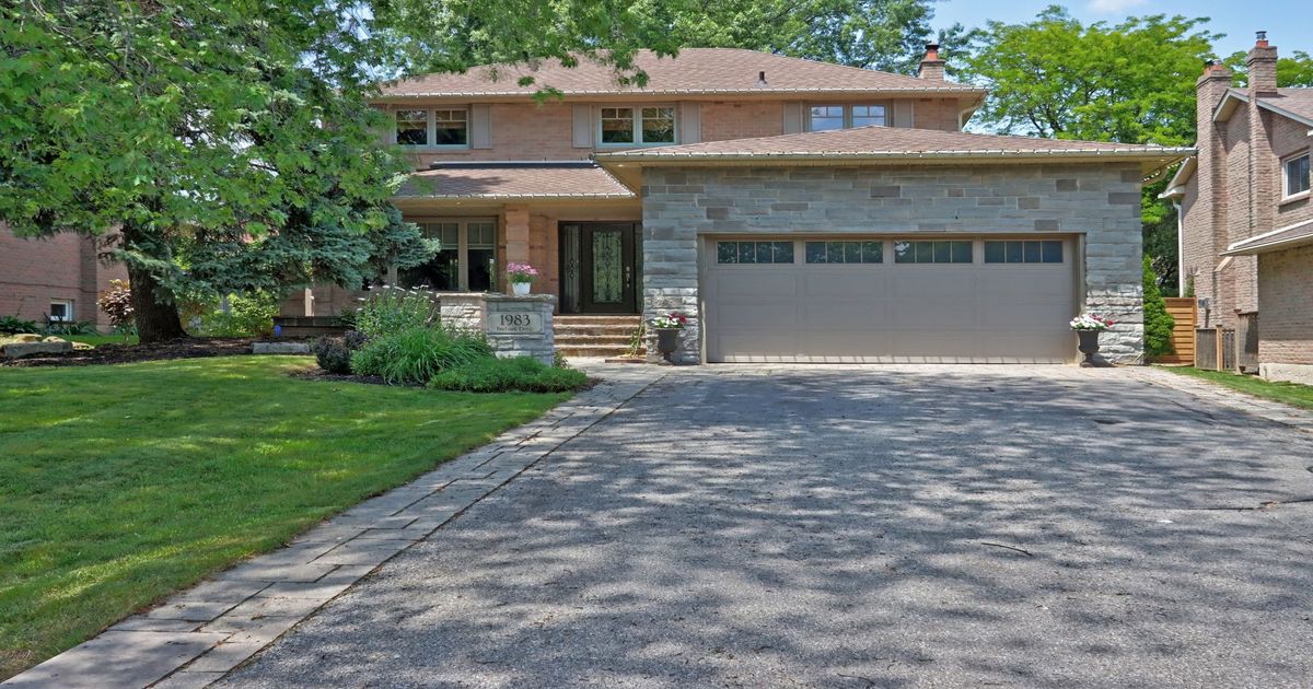1983 Burbank Drive Mississauga