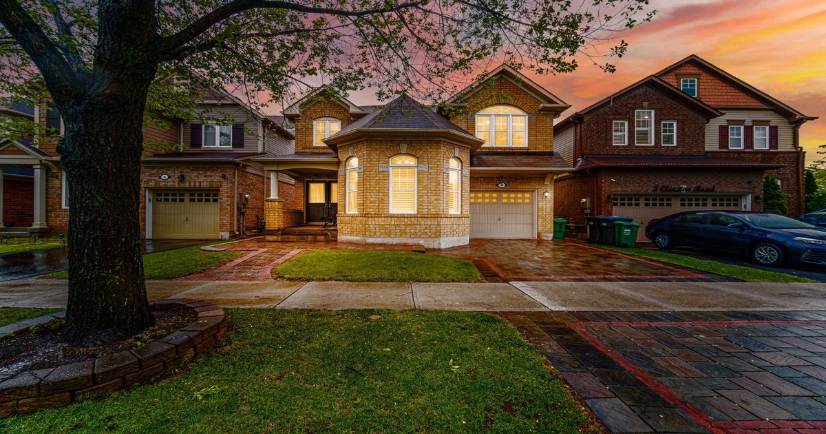 4 Klemscott Road Brampton