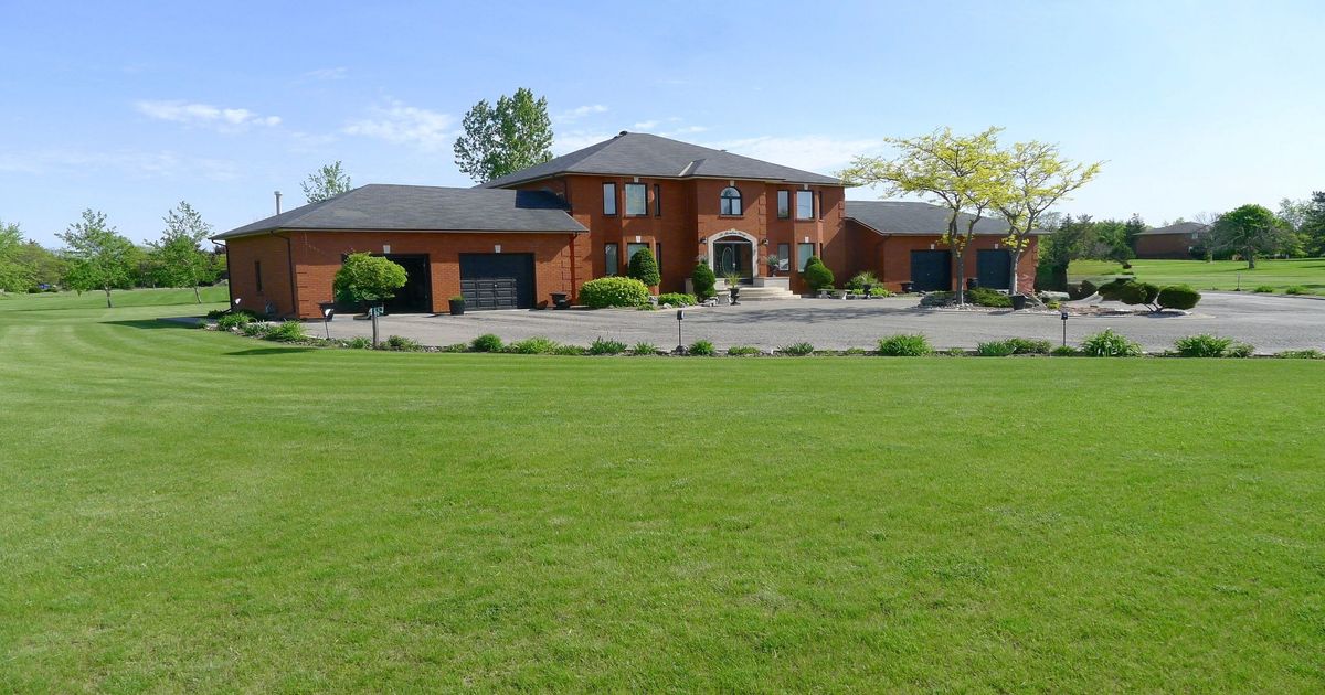 16 Fenton Way Brampton