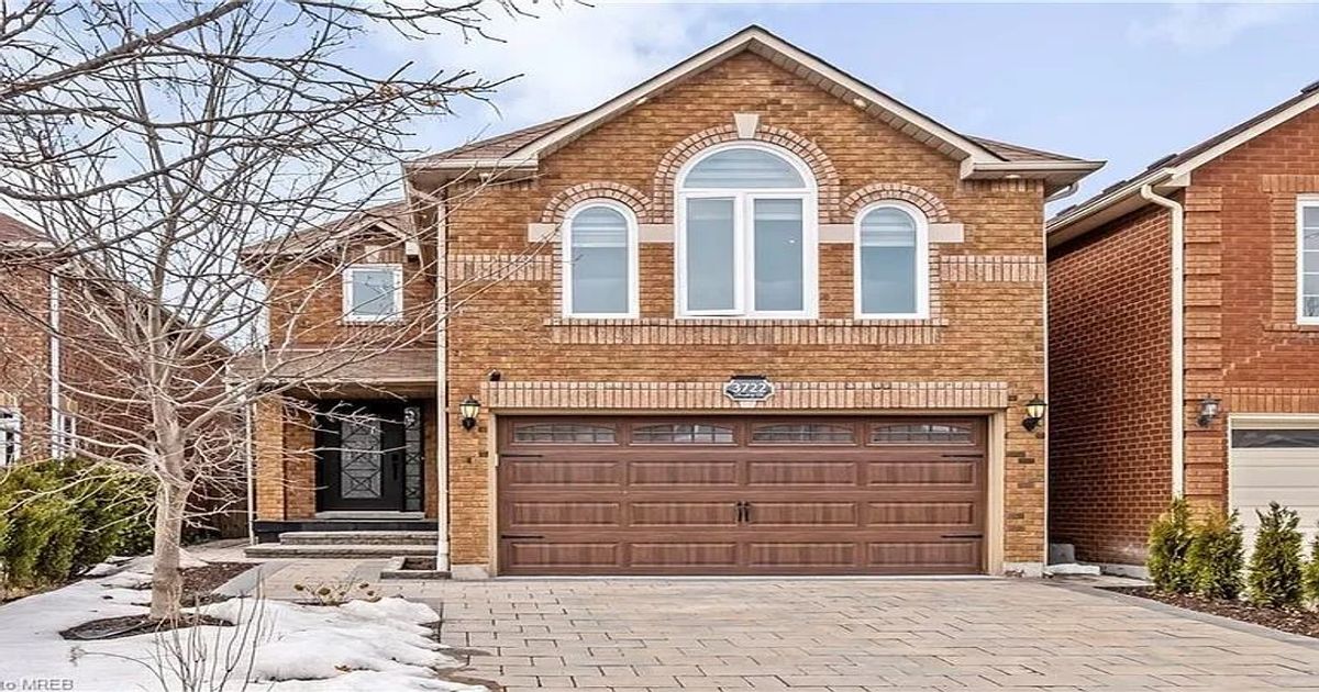 3722 Densbury Drive Mississauga