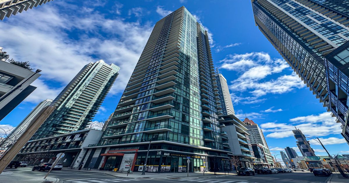 4065 Brickstone Mews Mississauga