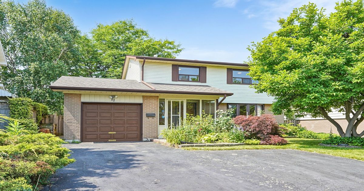 61 Centre Street S Brampton