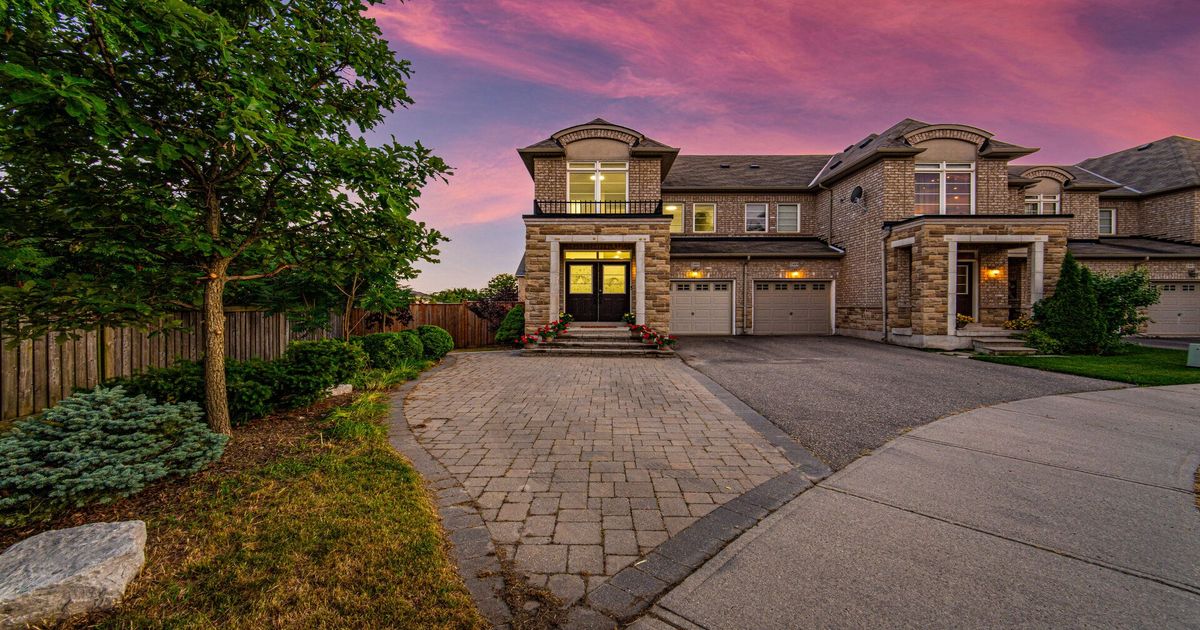 2491 Old Brompton Way Oakville