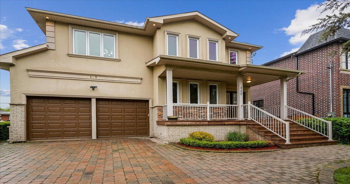 137 Eaglewood Boulevard Mississauga