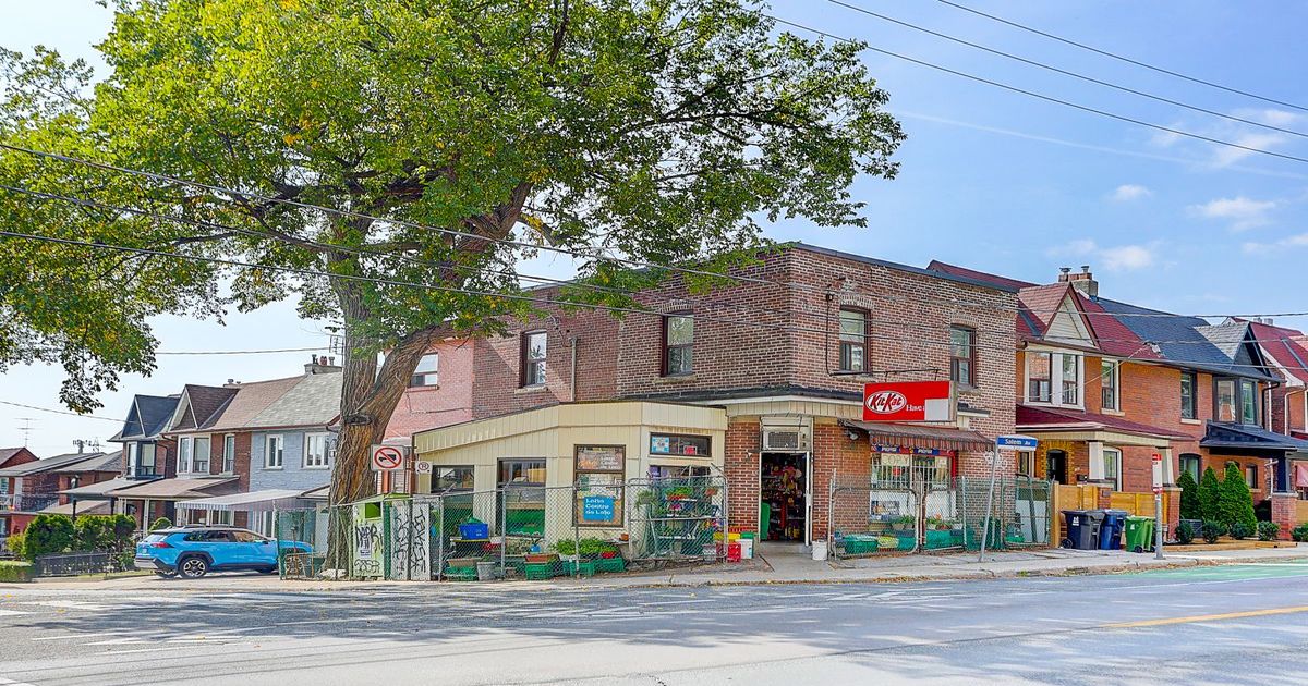 1281 Davenport Road Toronto
