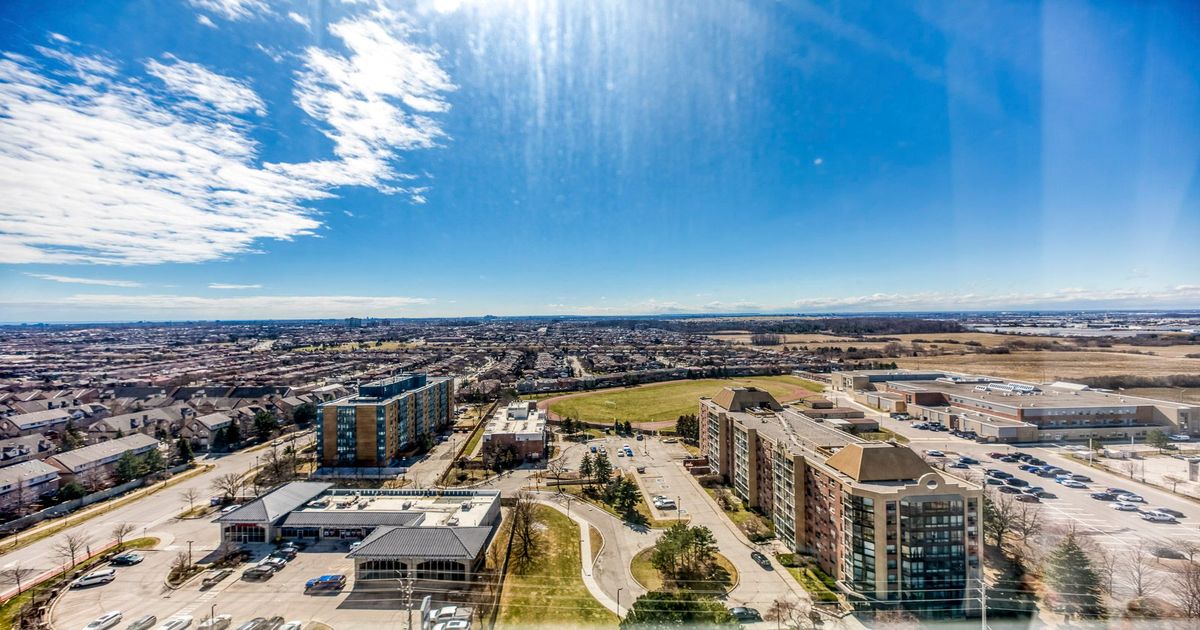 25 Trailwood Drive Mississauga