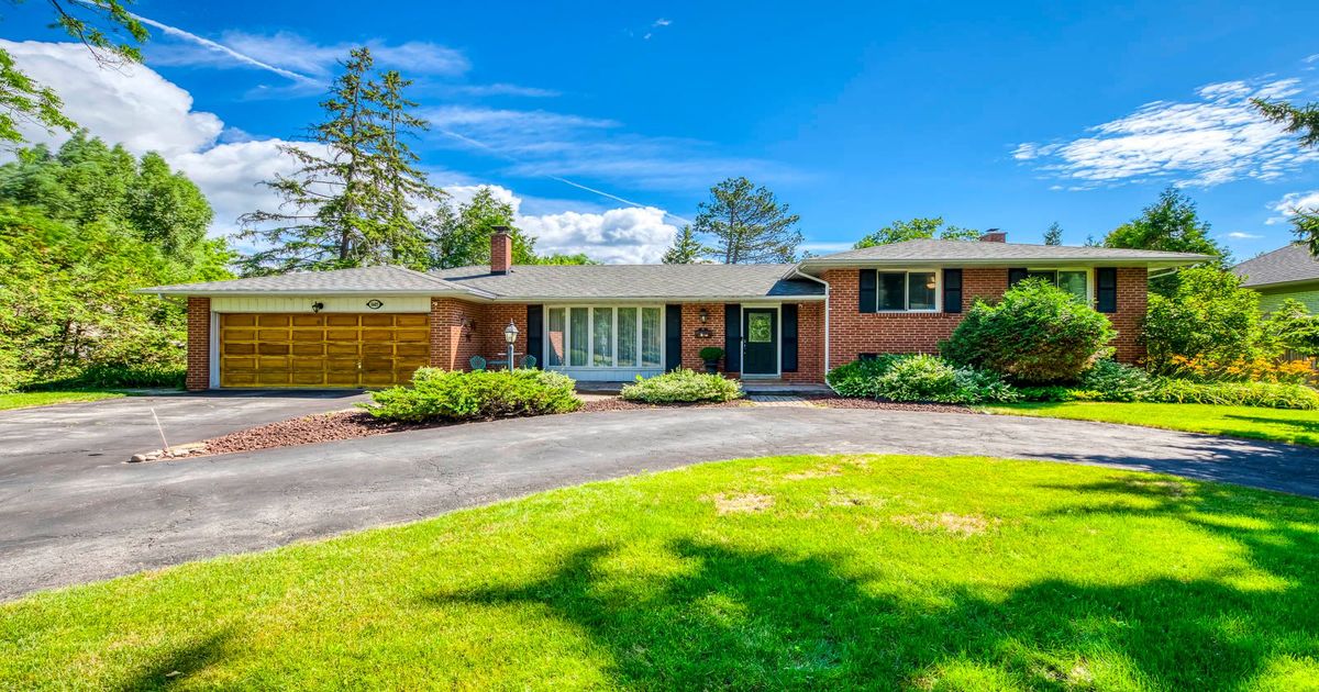 1605 Venetia Drive Oakville
