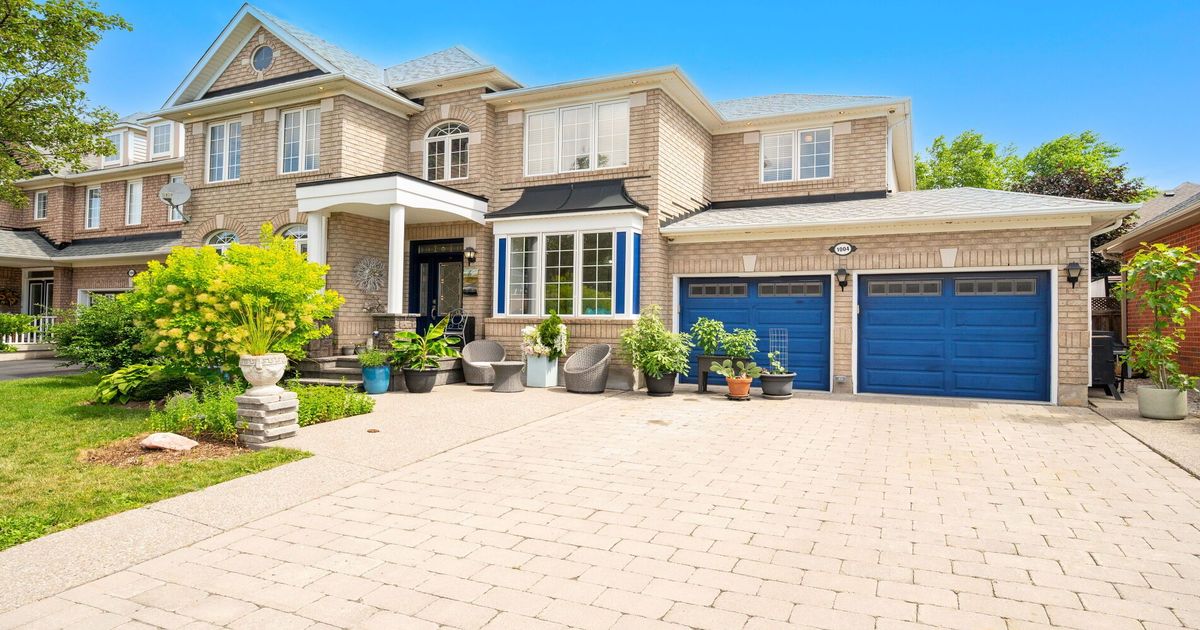 1004 McCutcheon Crescent Milton