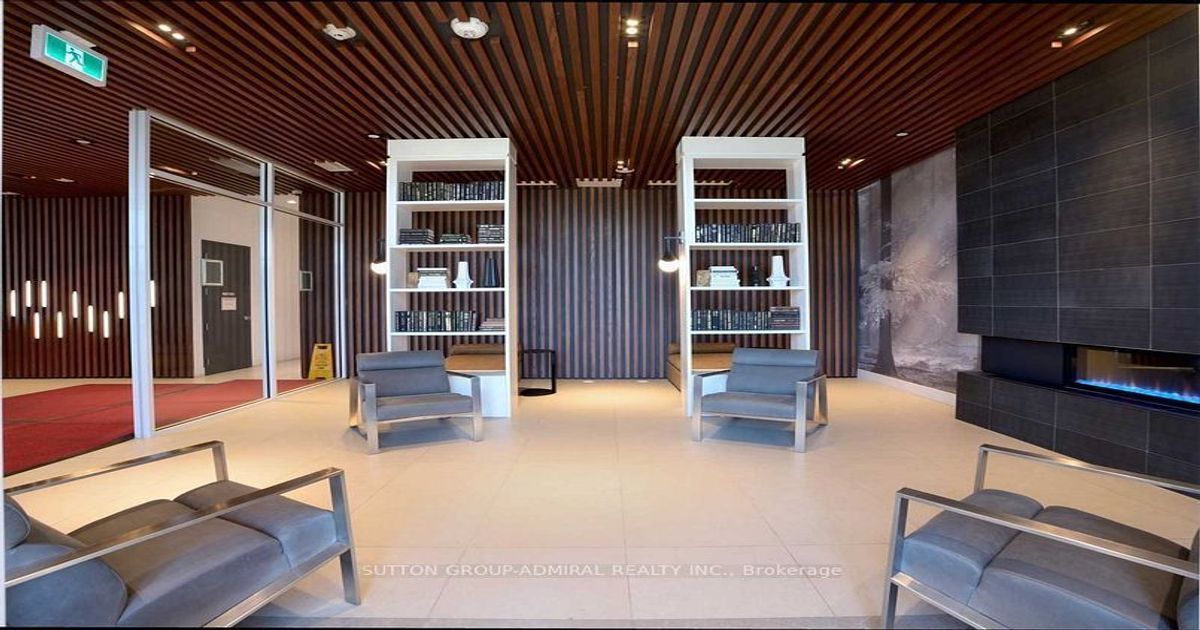 297 Oak Walk Drive Oakville
