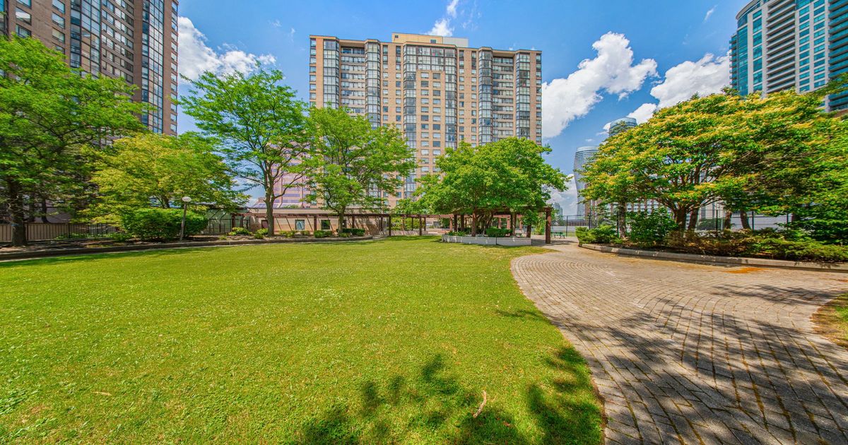 265 Enfield Place Mississauga