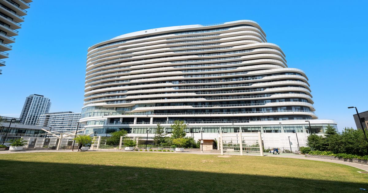 2520 Eglinton Avenue W Mississauga