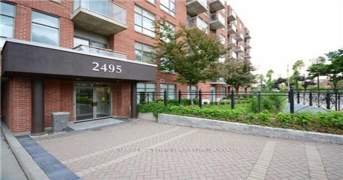 2495 Dundas Street W Toronto