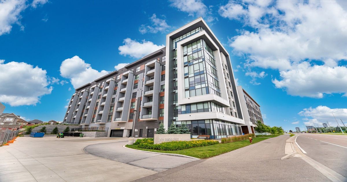 95 Dundas Street W Oakville