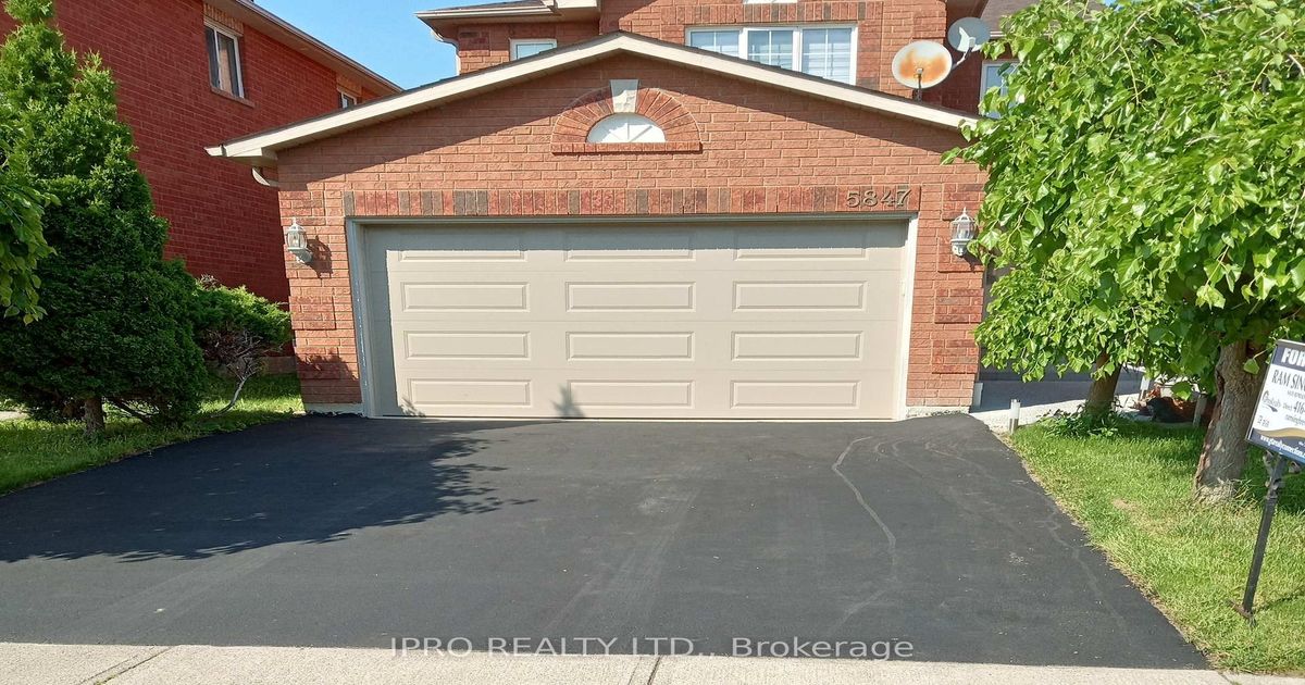 5847 Sidmouth Street Mississauga