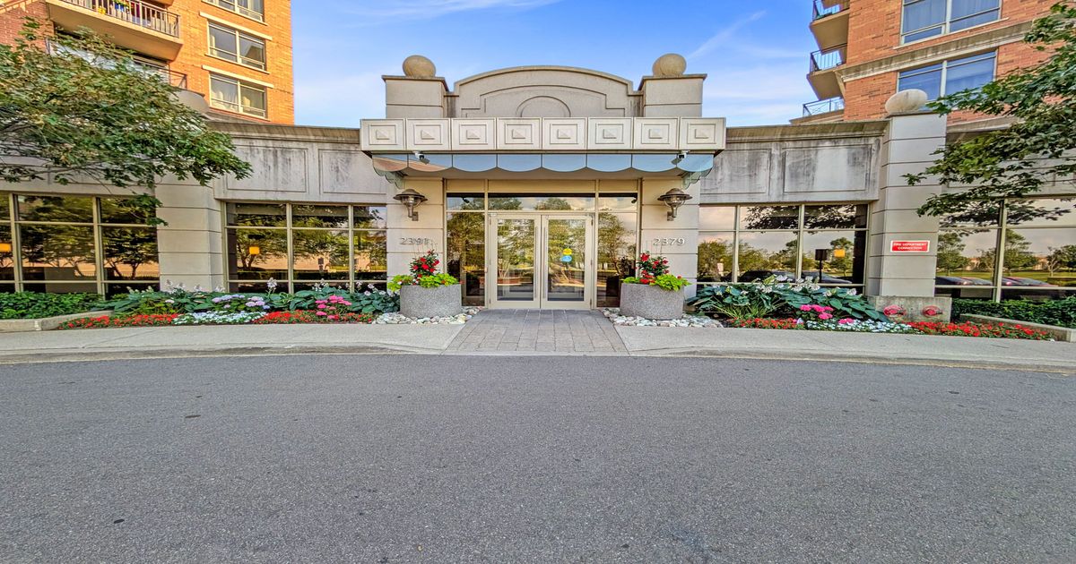 2391 Central Park Drive Oakville