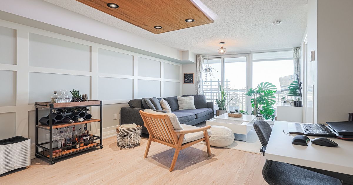 800 Lawrence Avenue W Toronto