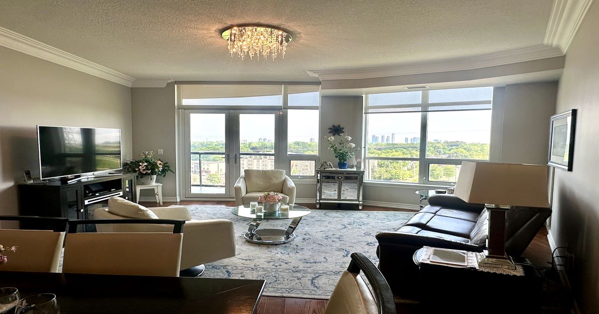 1135 royal york Road Toronto