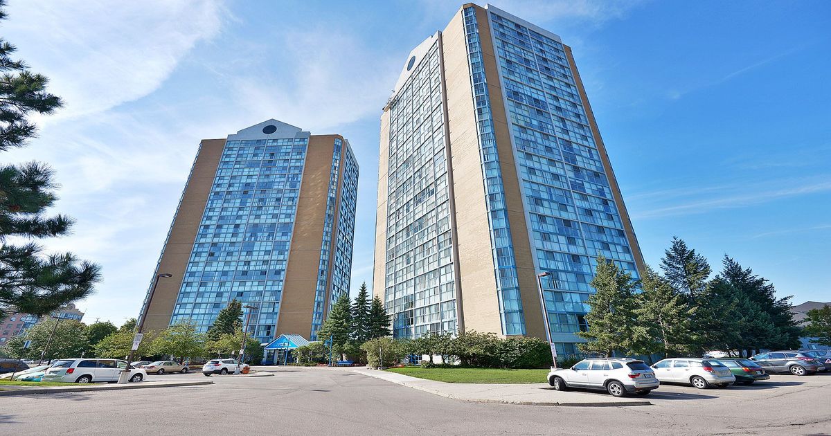 25 Trailwood Drive Mississauga