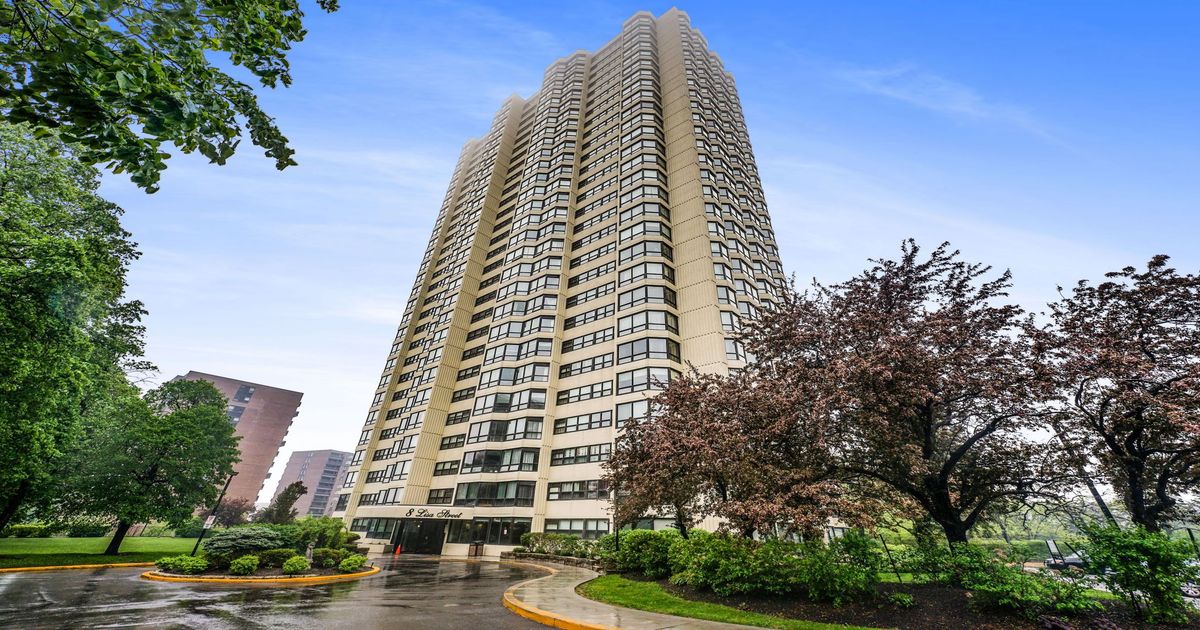 8 Lisa Street Brampton