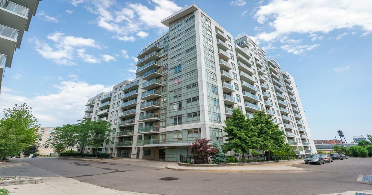 812 Lansdowne Avenue Toronto